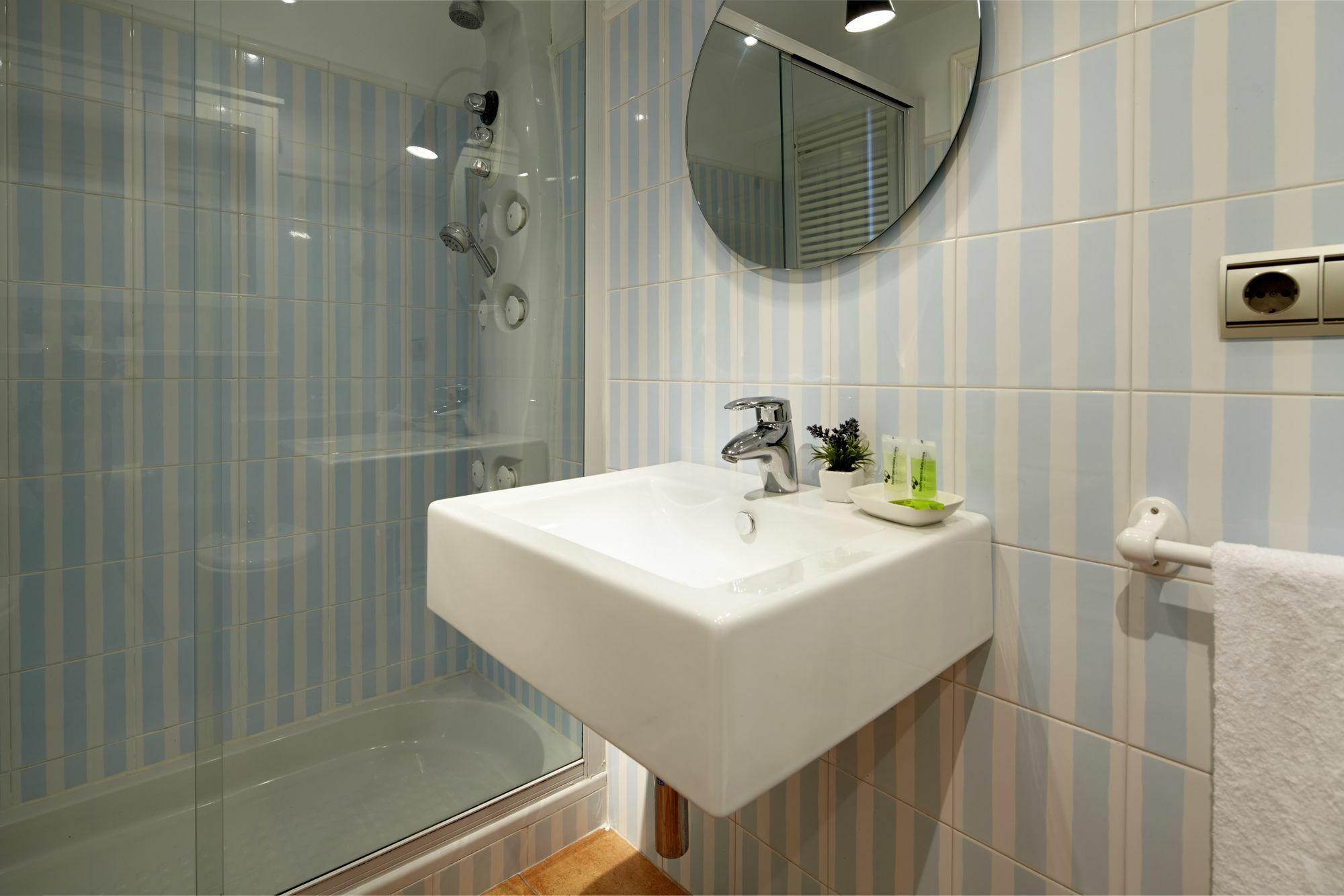 Playa De La Concha 3 Apartment By Feelfree Rentals San Sebastián Exteriör bild