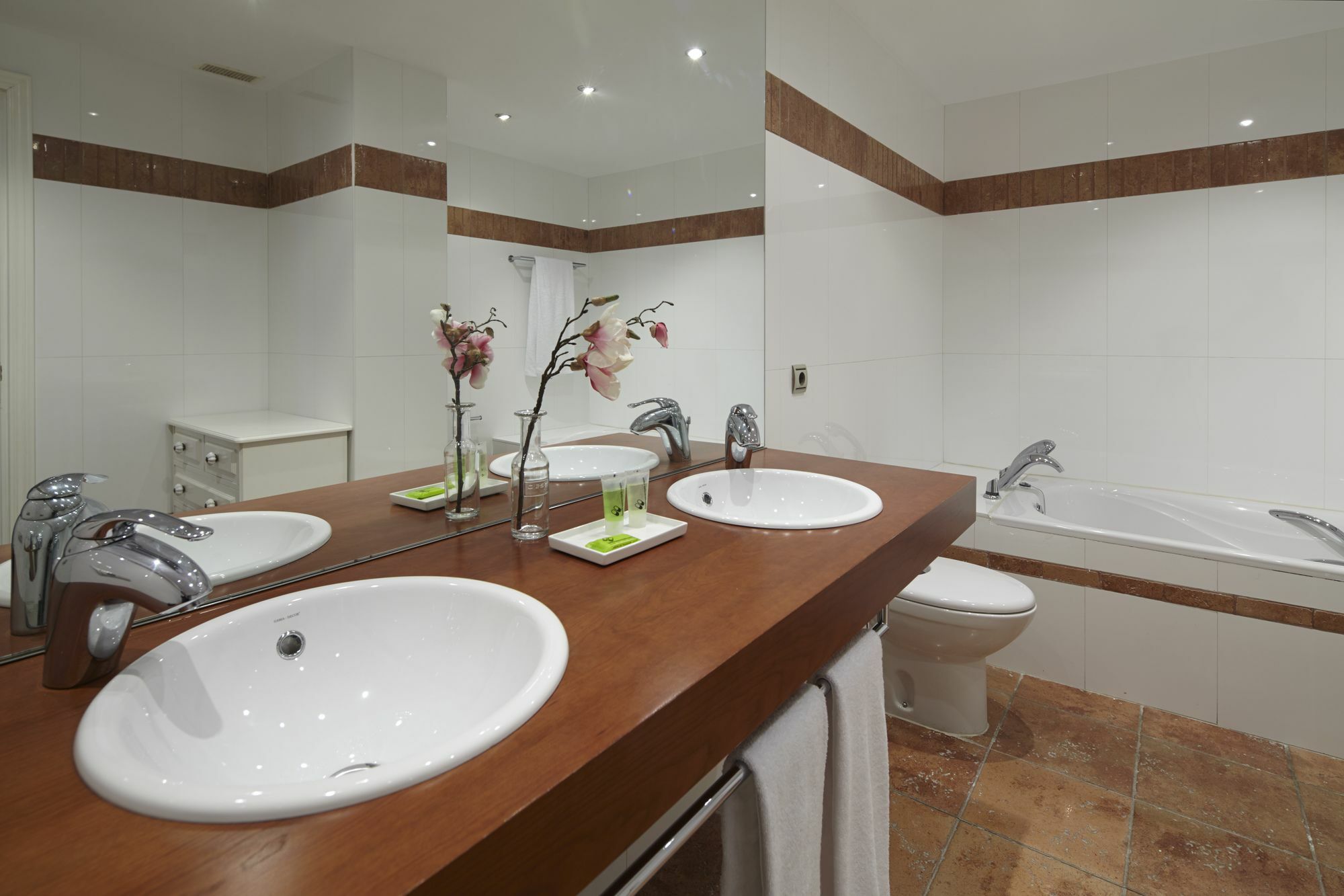 Playa De La Concha 3 Apartment By Feelfree Rentals San Sebastián Exteriör bild